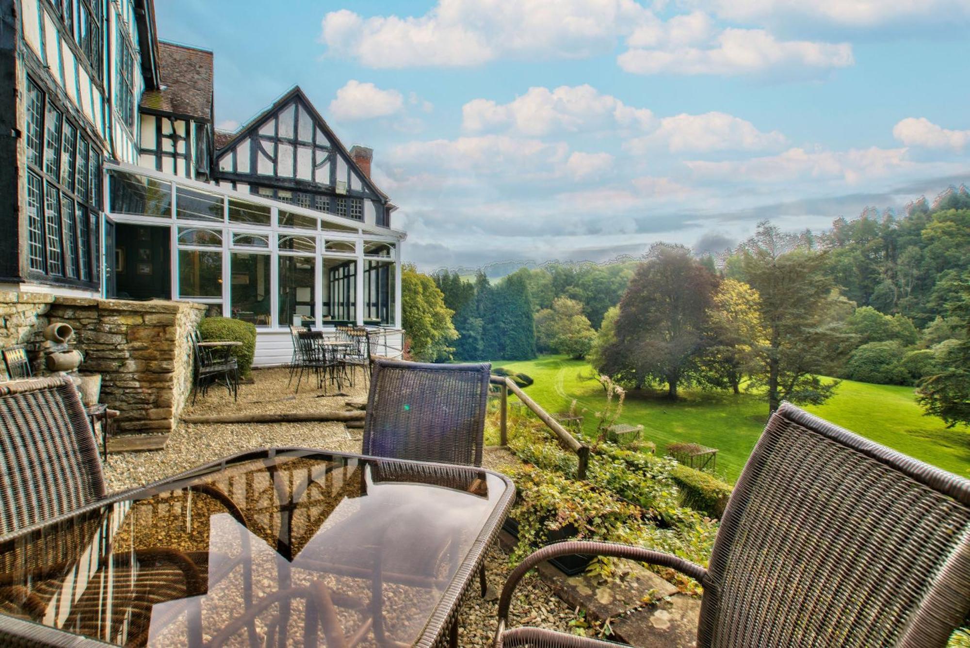 Villa Caer Beris Manor By Group Retreats à Builth Wells Extérieur photo